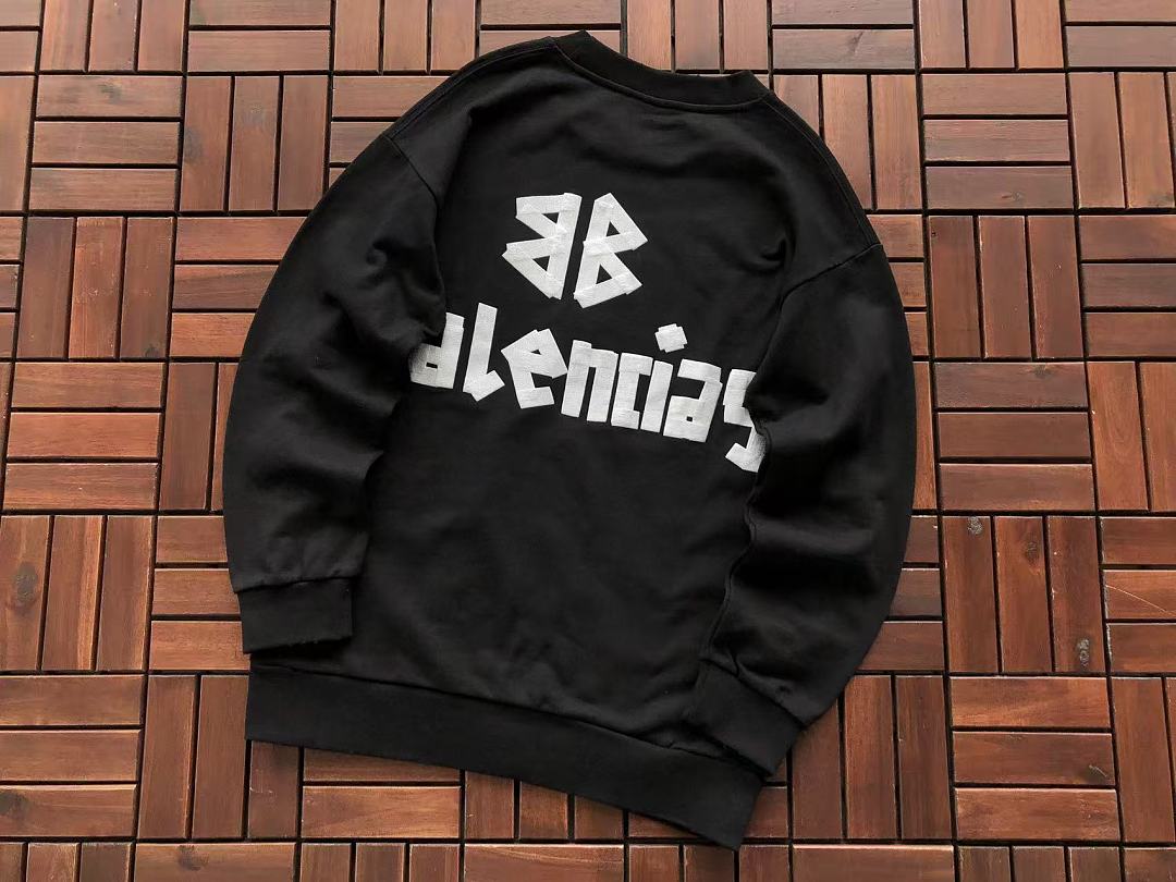 B🔥L🔥🔥🔥IA🔥A SWEATER
