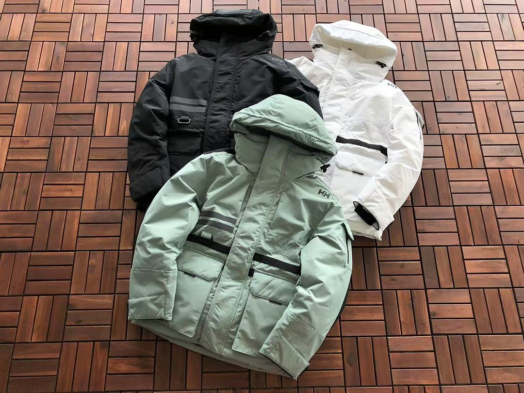 HELLY HANSEN DOWN JACKET