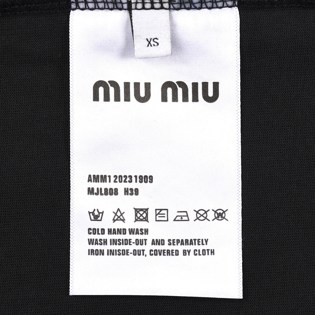 CAMISETA MIU M!U - 23