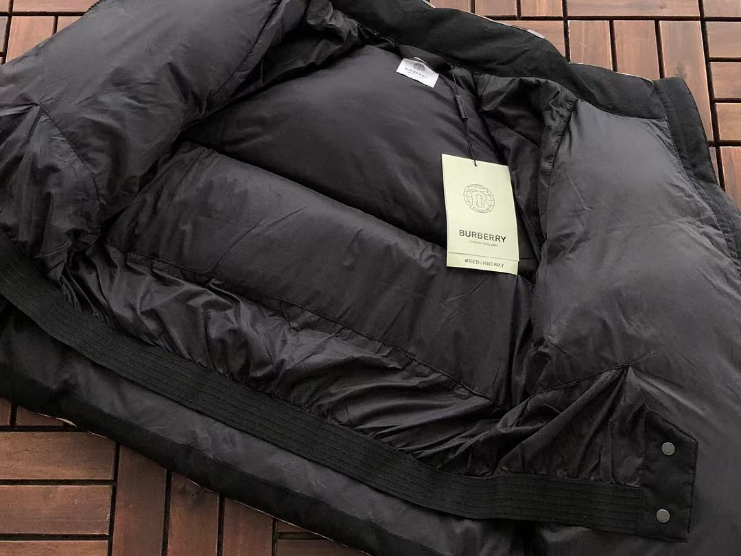 B🔥RB🔥RRY DOWN JACKET WOMAN