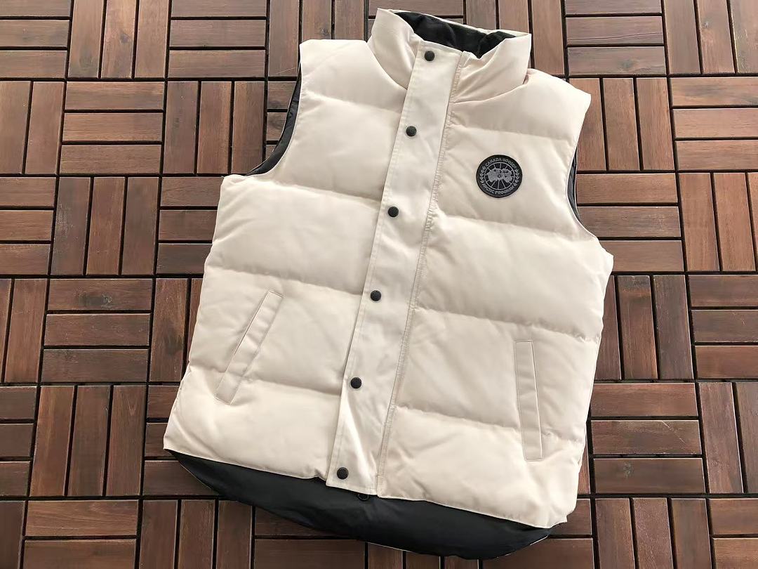 C🔥N🔥🔥A G🔥🔥🔥E DOWN VEST