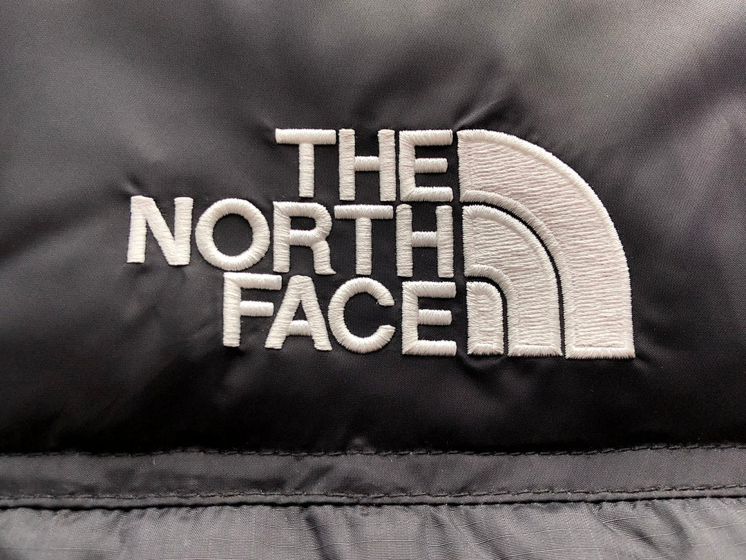 🔥husky11~ 1996 Retro Nuptse Jacket