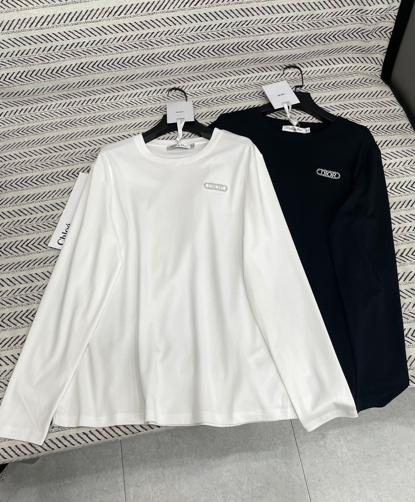 DIOR
