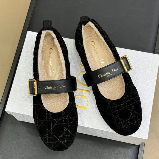 DIOR