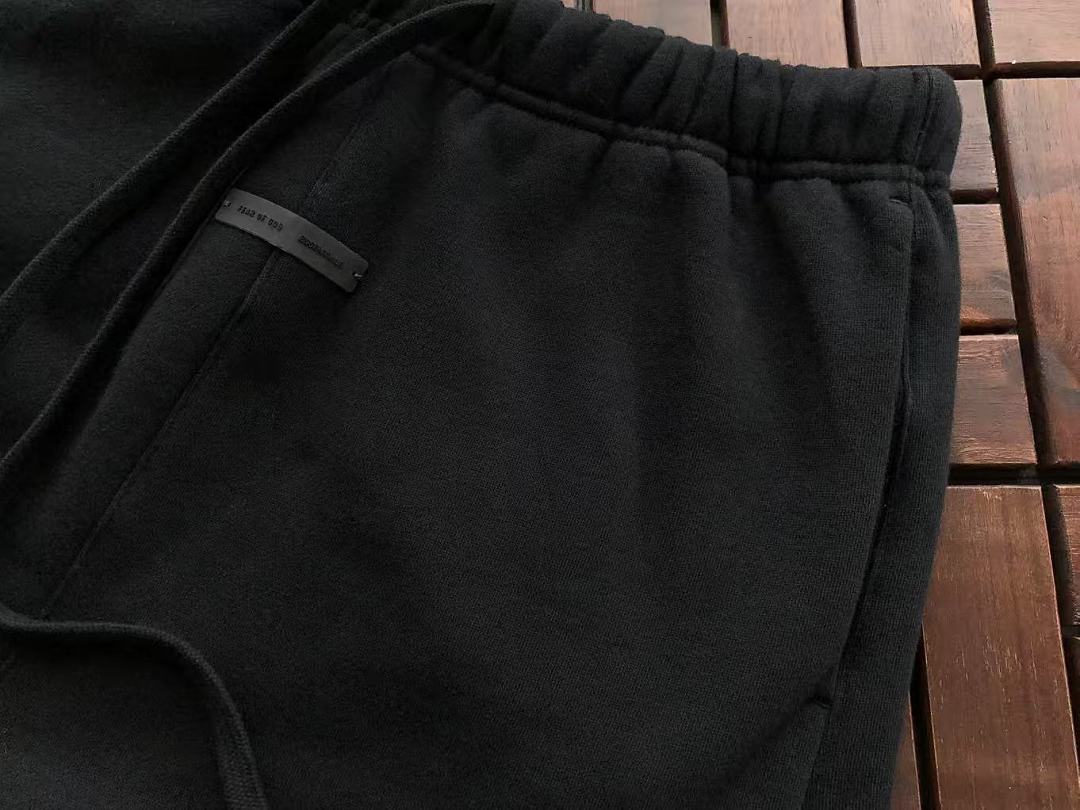 TOP ￥ 195 PANTS ￥ 169 FOG HOODIE TROUSERS FLEECE
