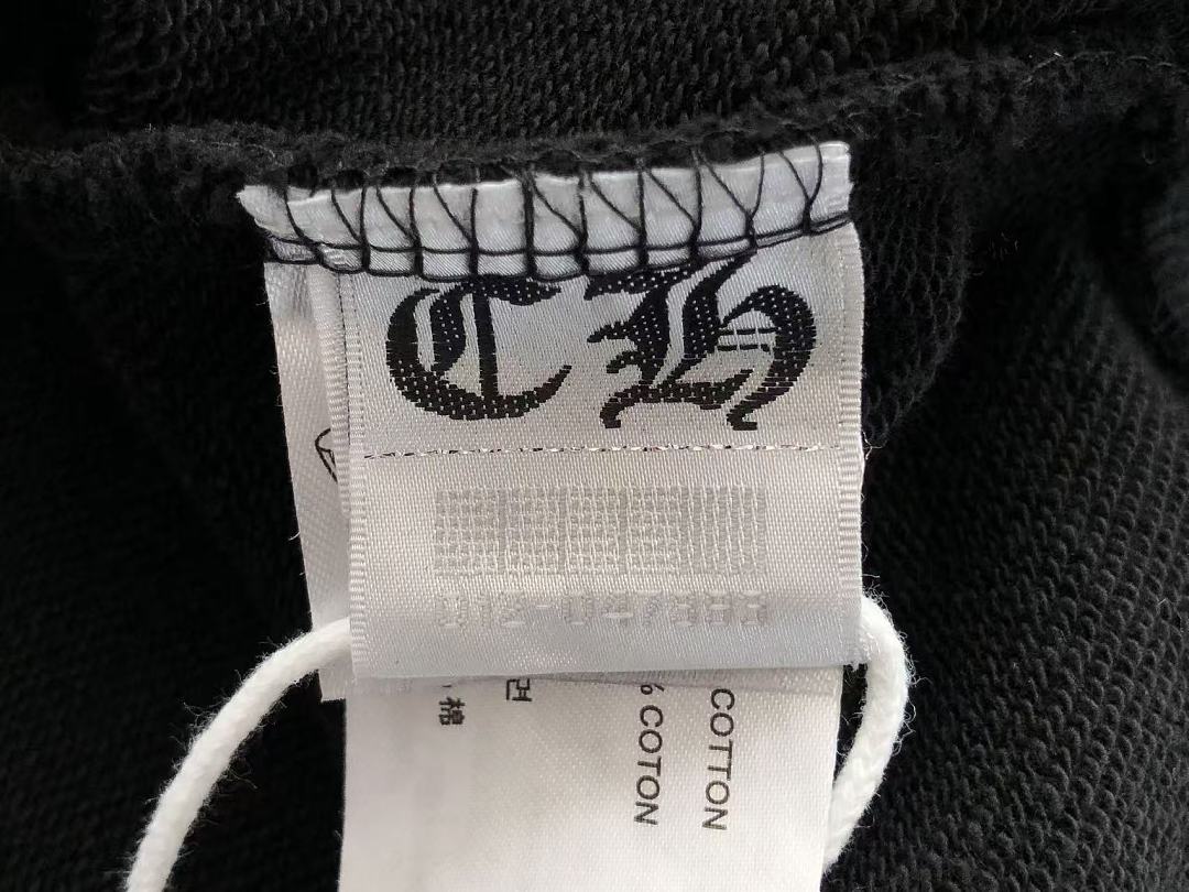 CH🔥OM🔥 HE🔥RTS HOODIE