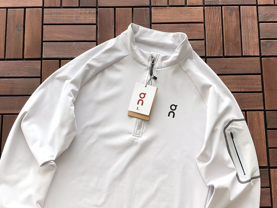 ON RU🔥🔥I🔥G SWEATER FLEECE