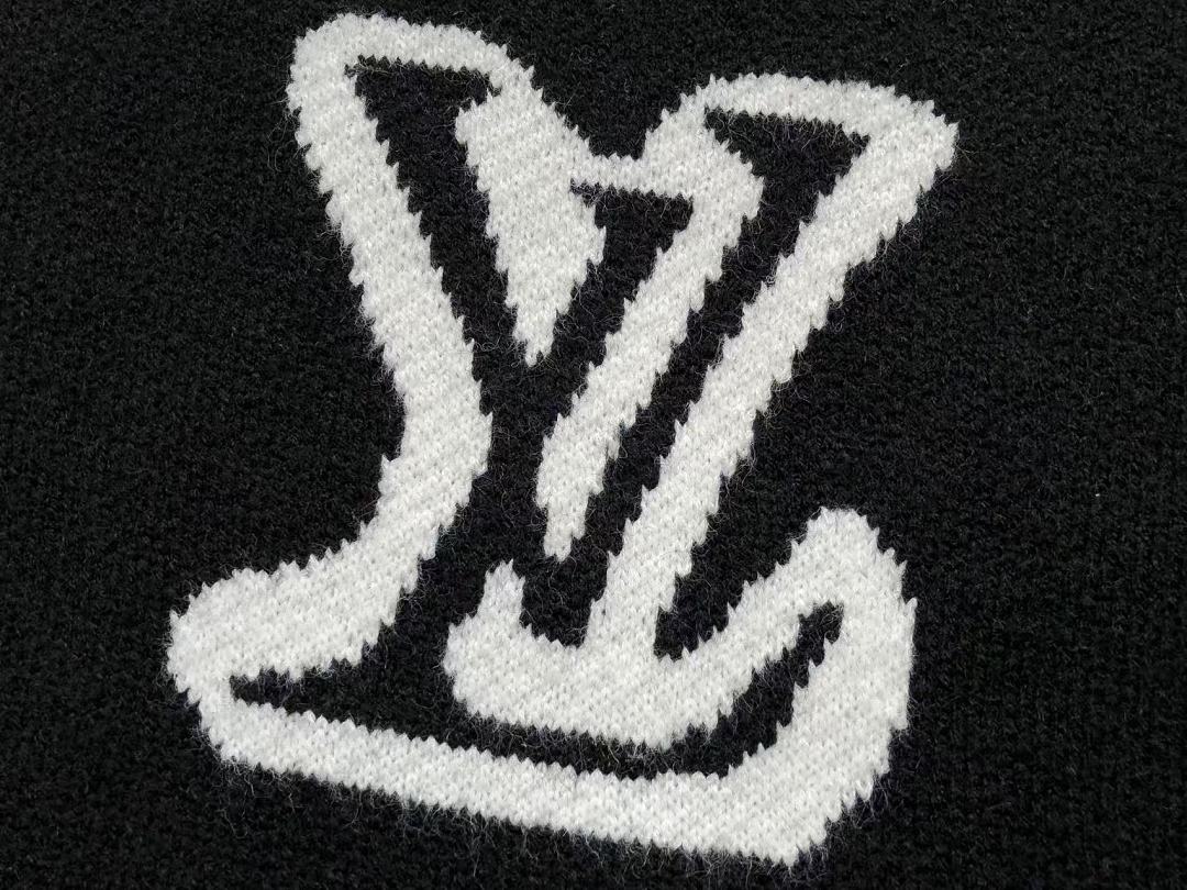 L🔥SWEATER