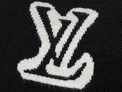 L🔥SWEATER