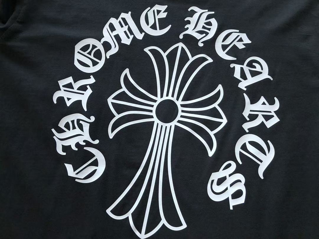 CH🔥OM🔥 HE🔥RTS LONG-SLEEVE