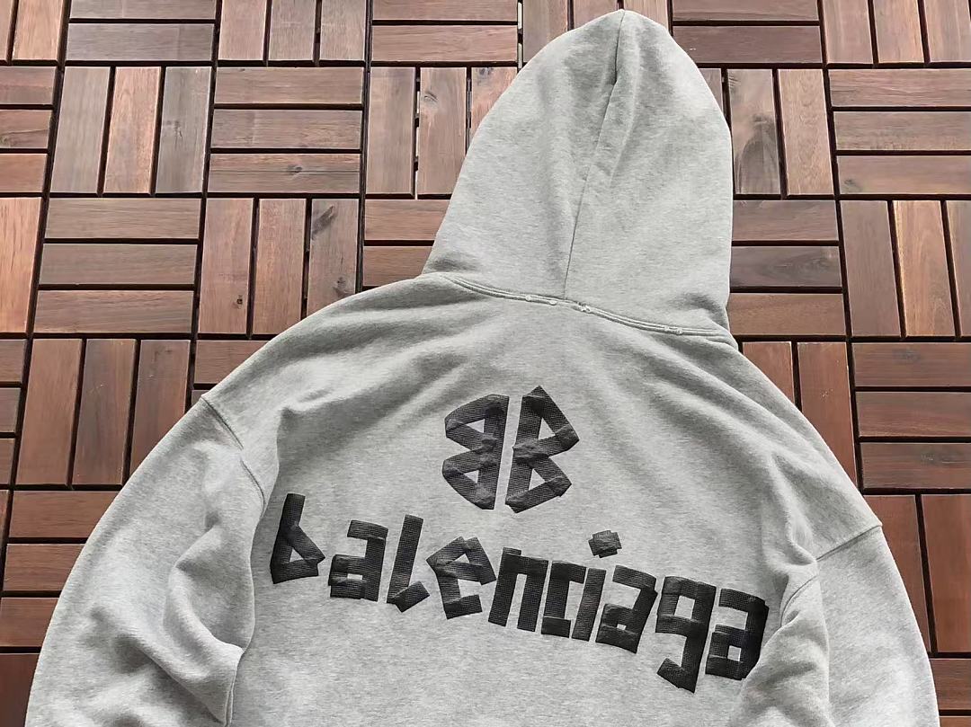 B🔥L🔥🔥🔥IA🔥A HOODIE