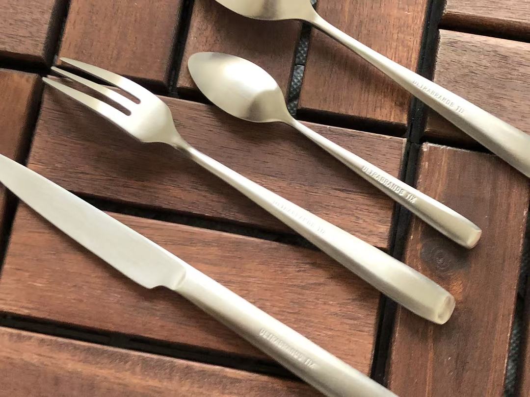 （Food-grade stainless steel material） CUTLERY