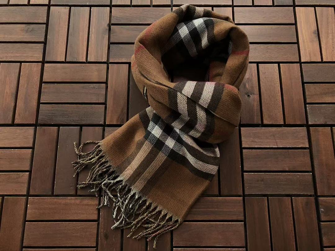 B🔥RB🔥RRY SCARF