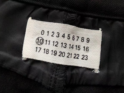 M🔥IS🔥N M🔥R🔥IE🔥A JEANS
