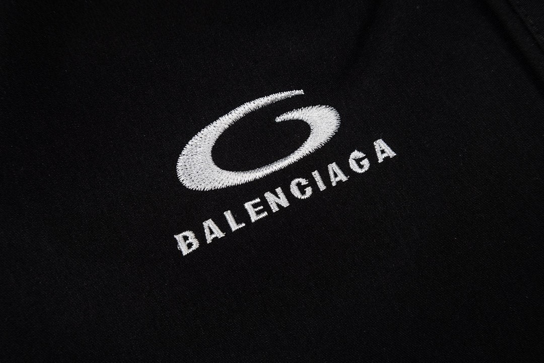 CAMISETA BALENÇIAGA - 637