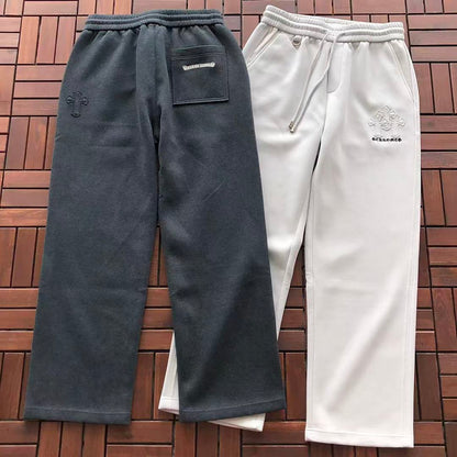CH🔥OM🔥 HE🔥RTS TROUSERS