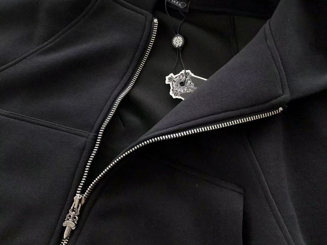 CH🔥OM🔥 HE🔥RTS HOODIE