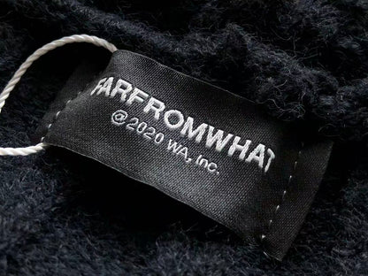 FAR SWEATER