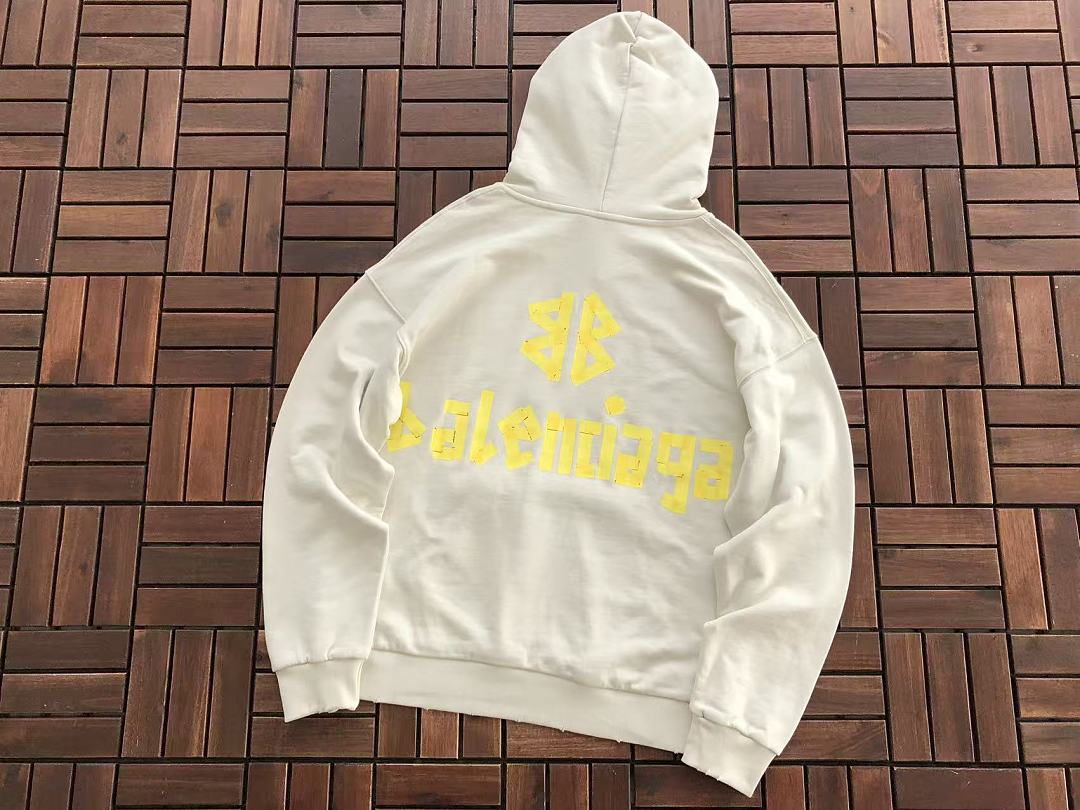B🔥L🔥🔥🔥IA🔥A HOODIE
