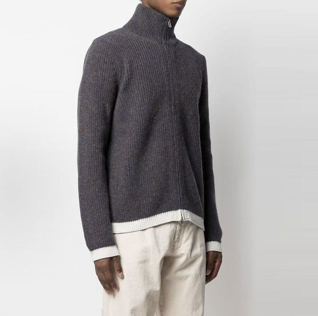 M🔥IS🔥N M🔥R🔥IE🔥A SWEATER