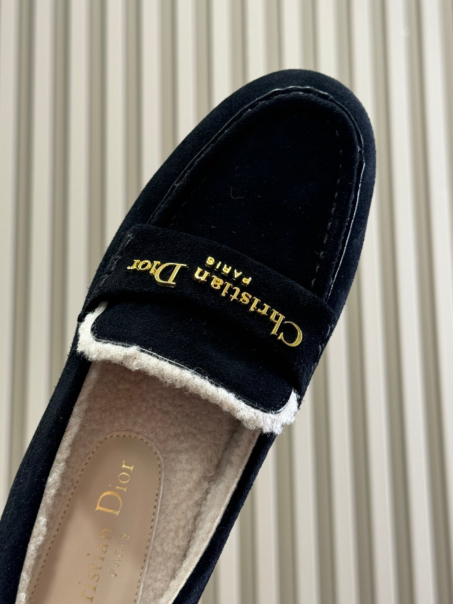 DIOR