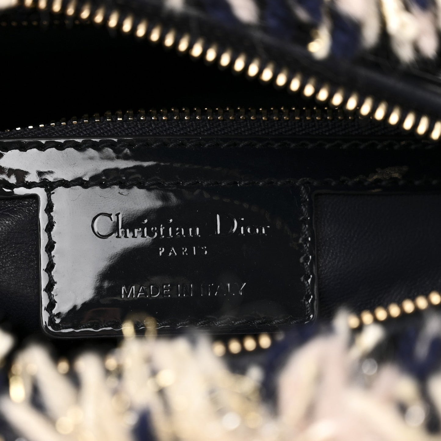 DIOR