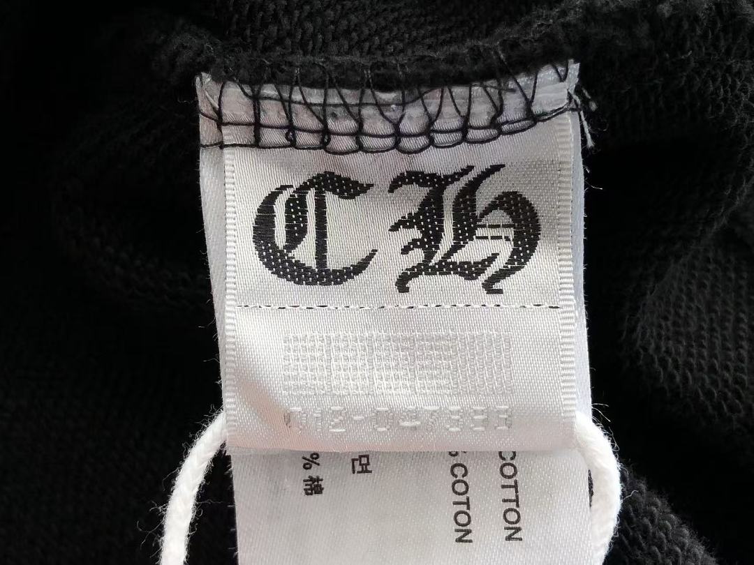 CH🔥OM🔥 HE🔥RTS HOODIE