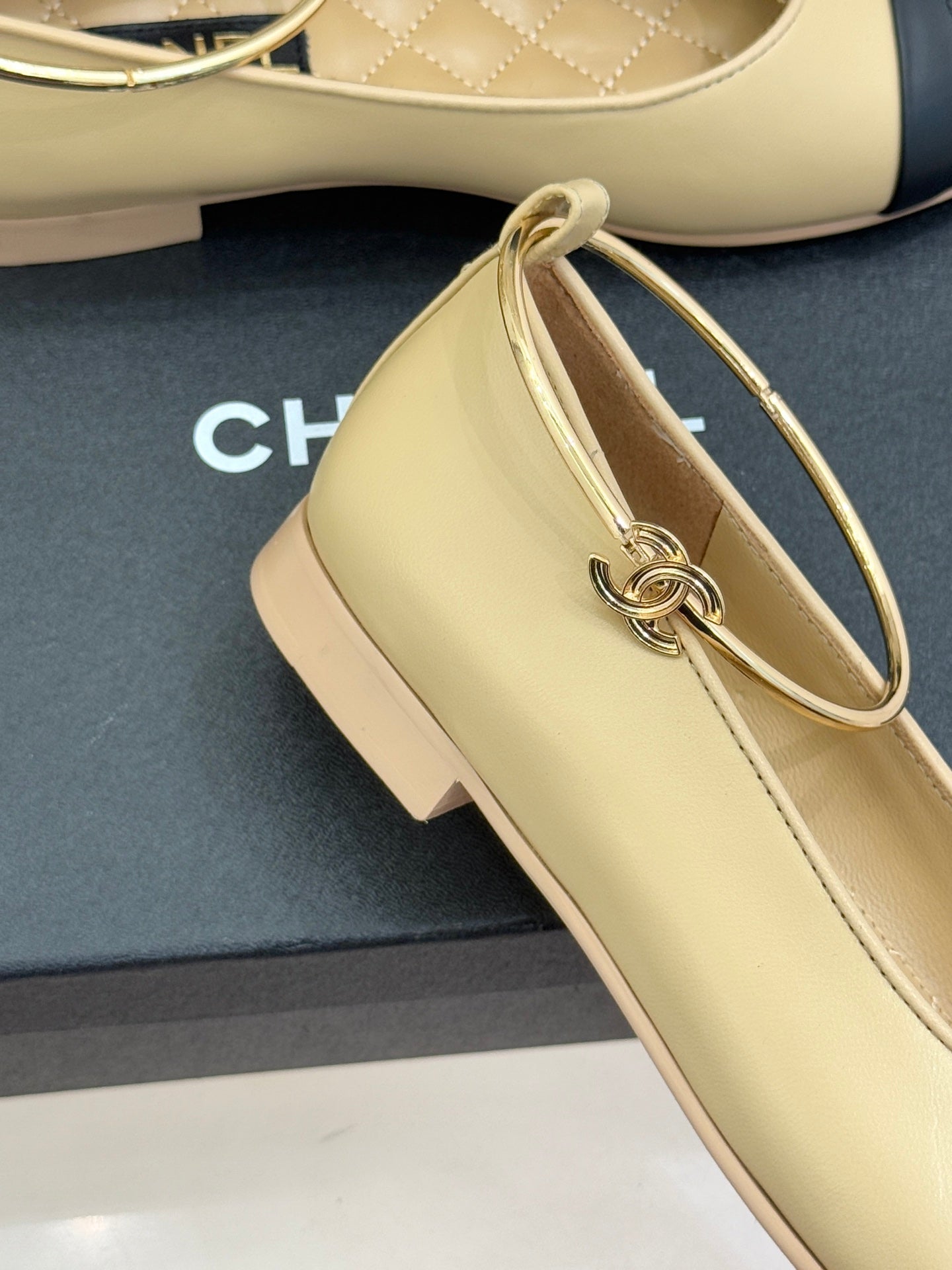 CHANEL