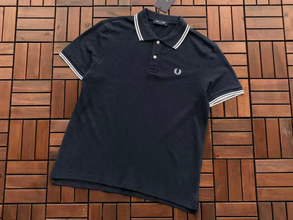 FRED PERRY T-SHIRT
