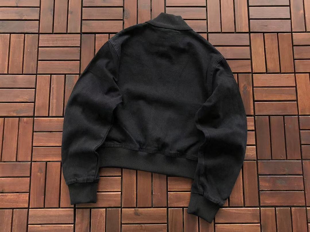 Chaqueta adida$