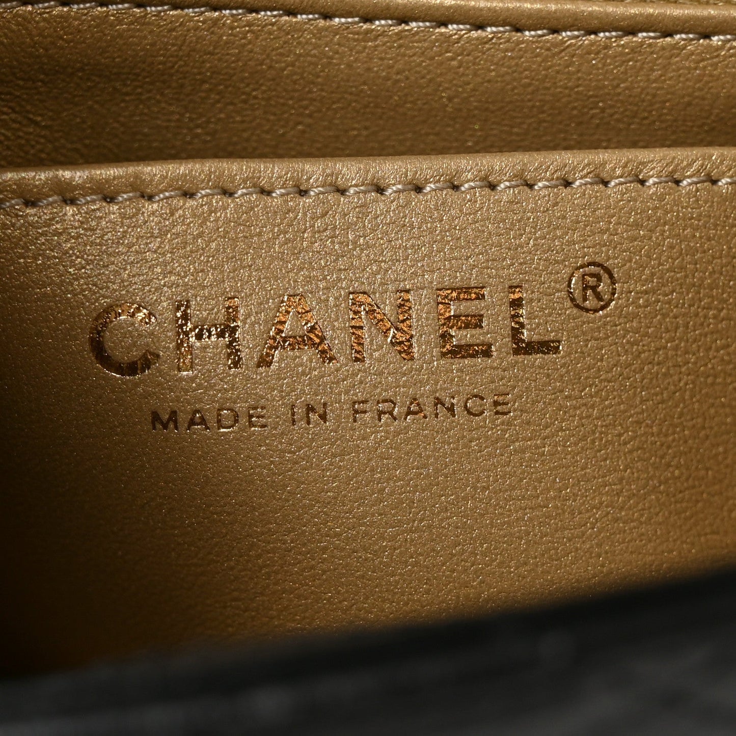 Lambskin Quilted Mini Pearl Crush Flap Black