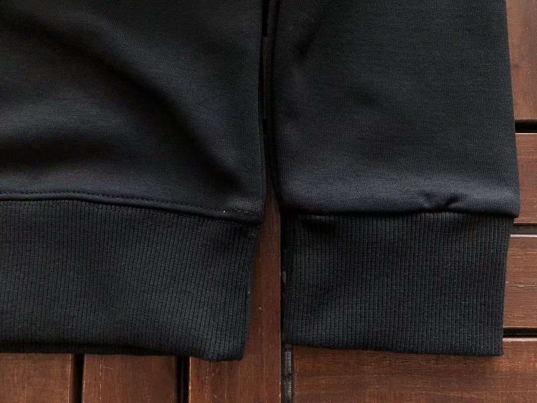 L🔥C🔥ST🔥 SWEATER