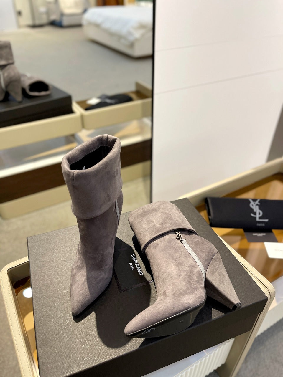 Saint Laurent