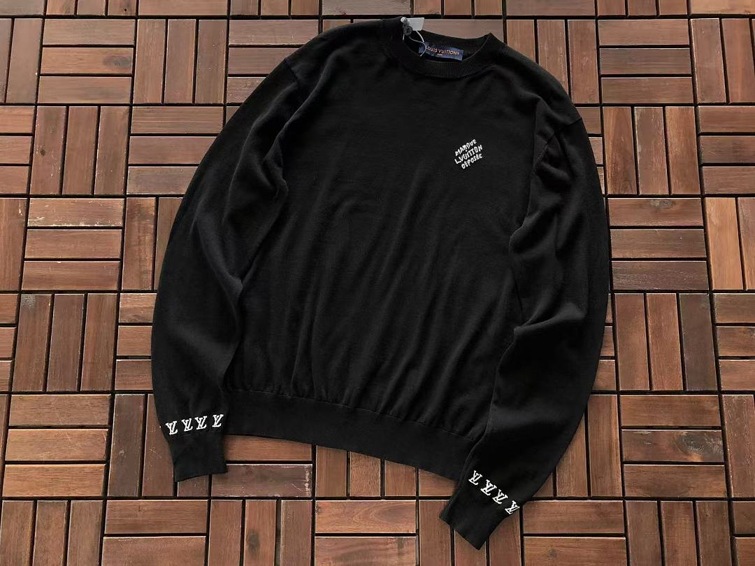 L🔥SWEATER