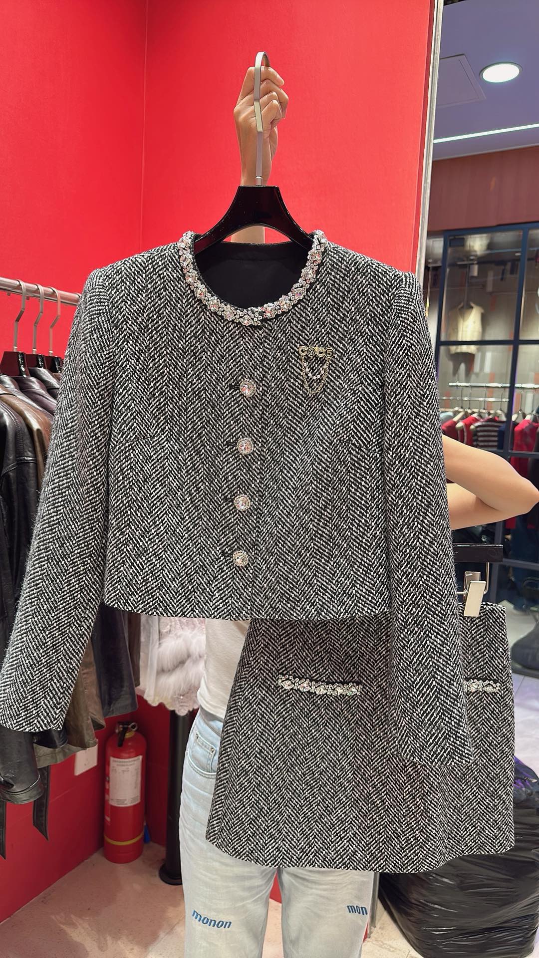 CHANEL