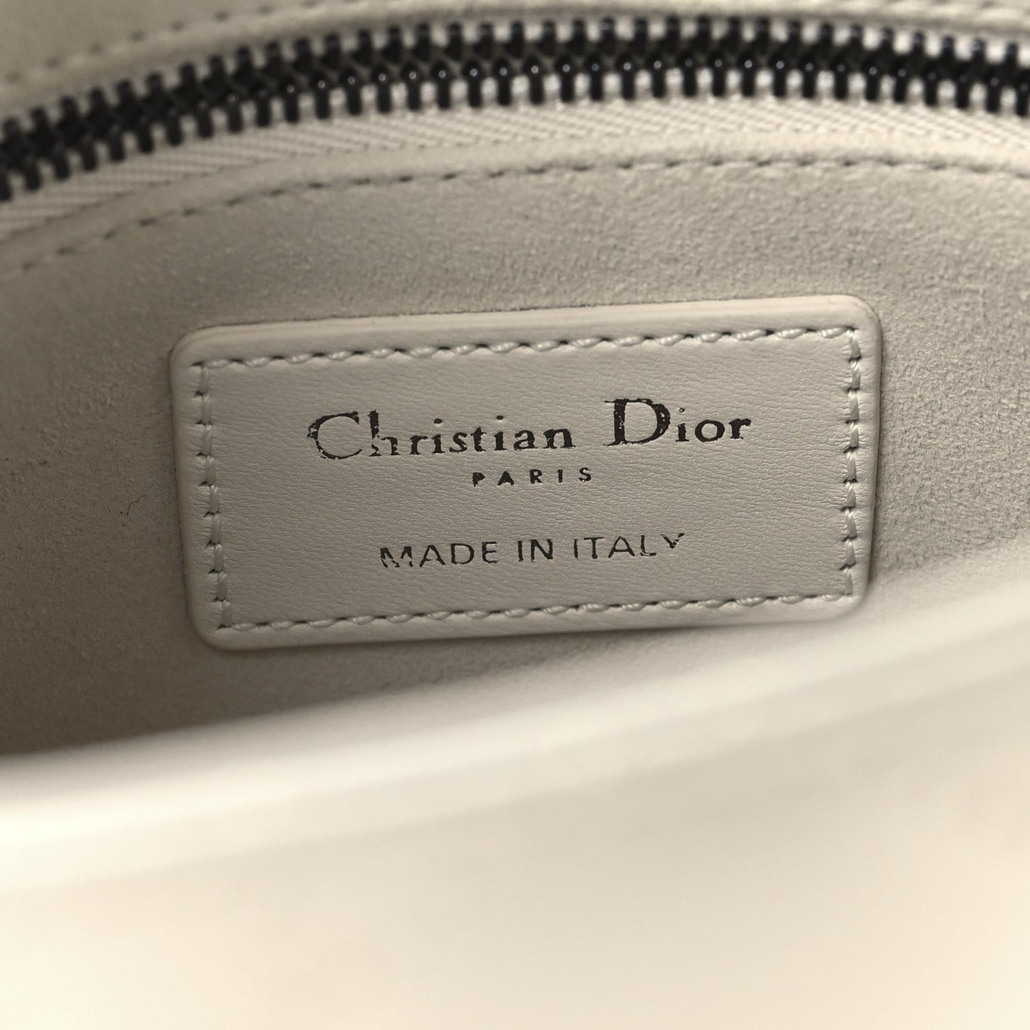 DIOR
