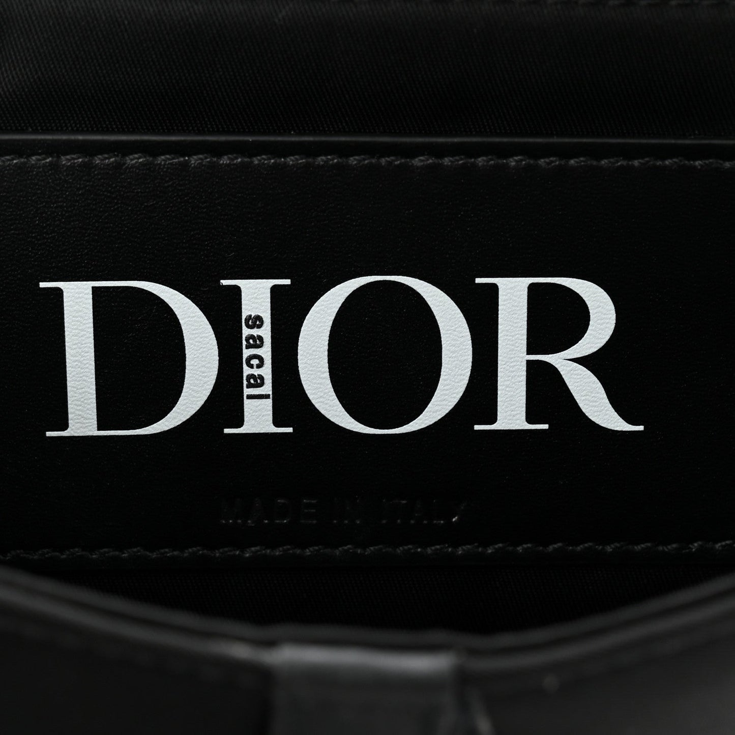 DIOR