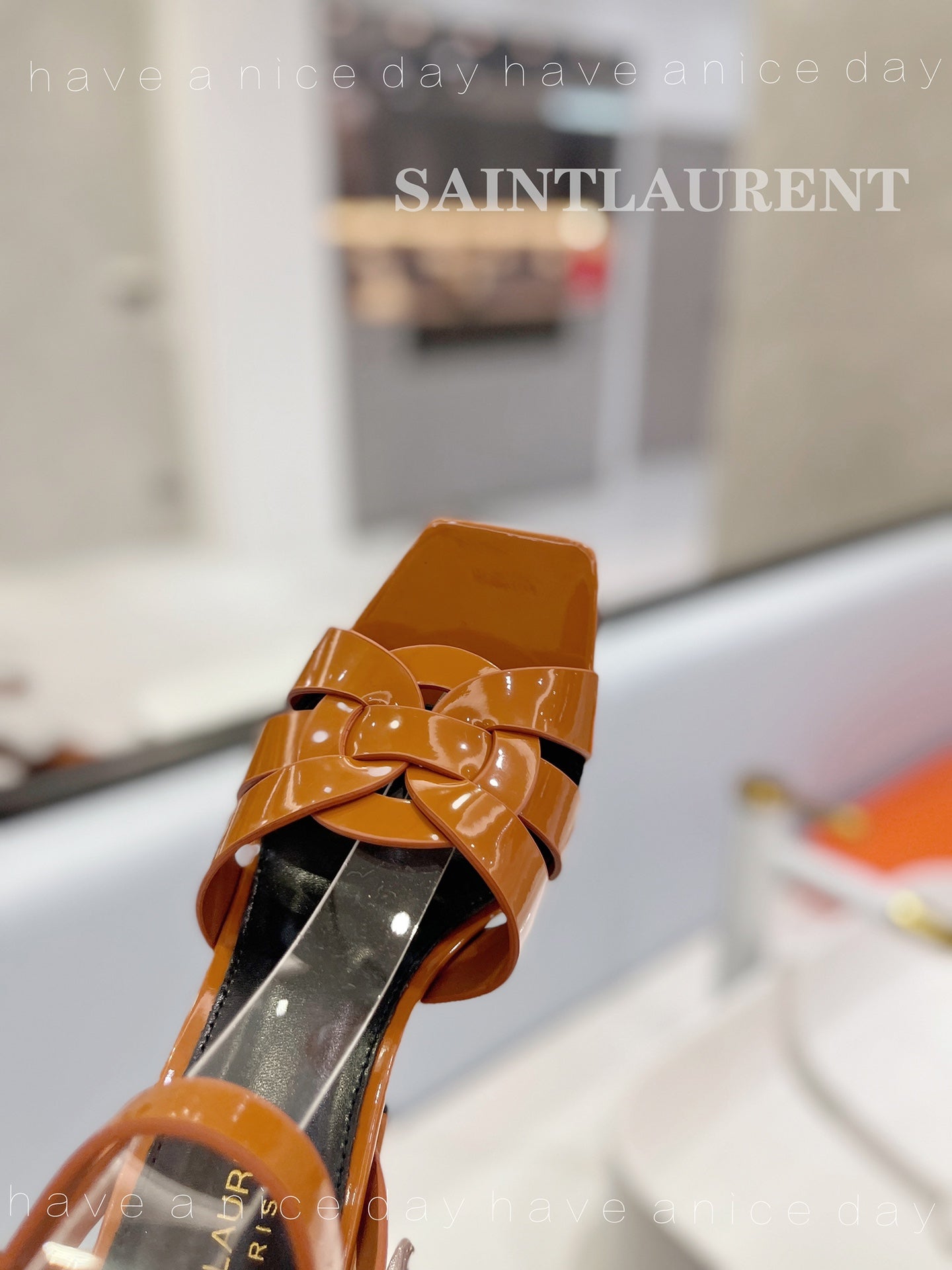 Saint Laurent