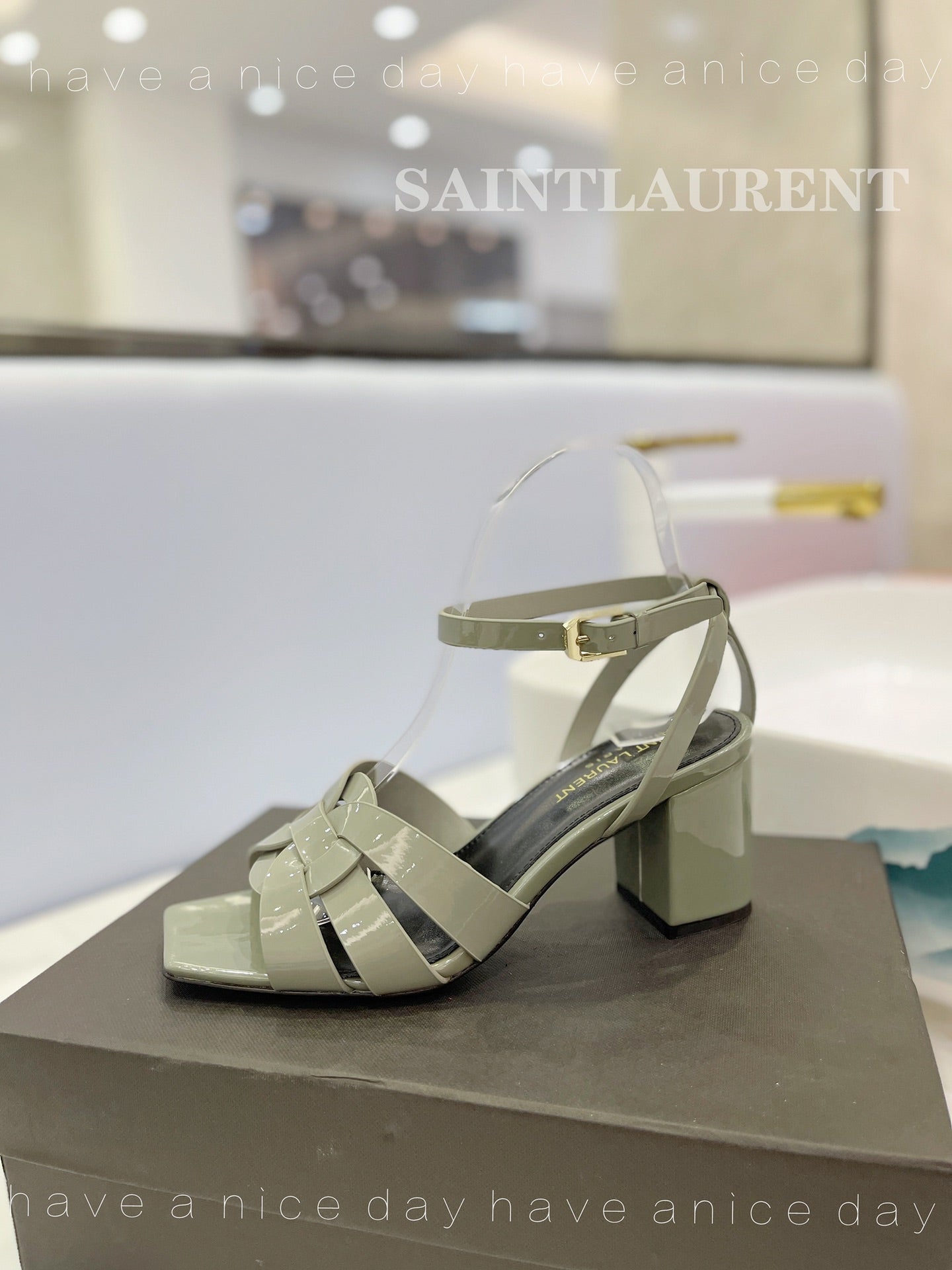 Saint Laurent