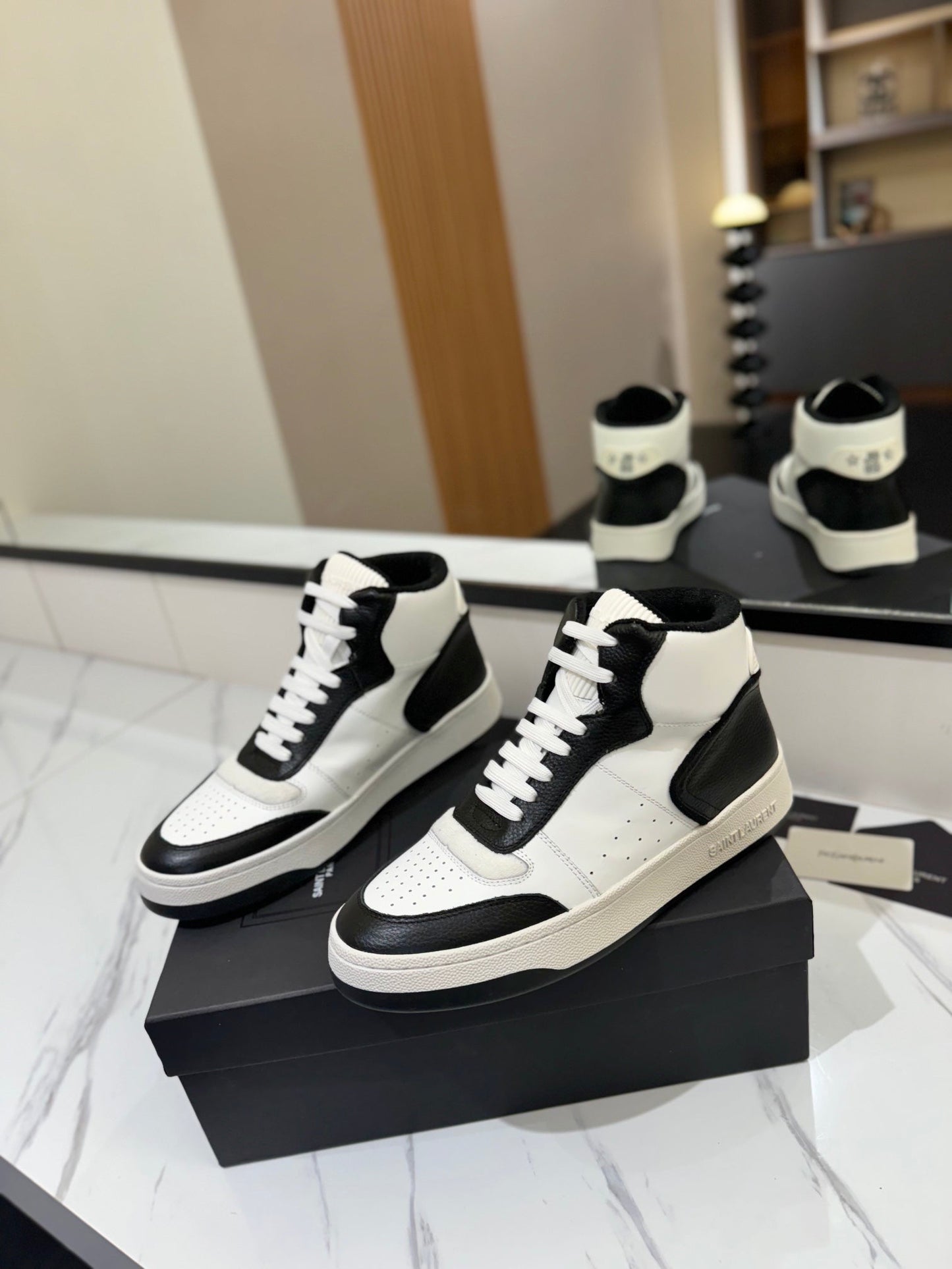 Saint Laurent