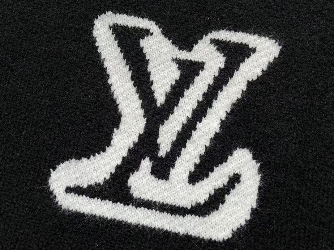 L🔥SWEATER