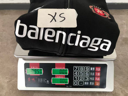 B🔥L🔥🔥🔥IA🔥A HOODIE