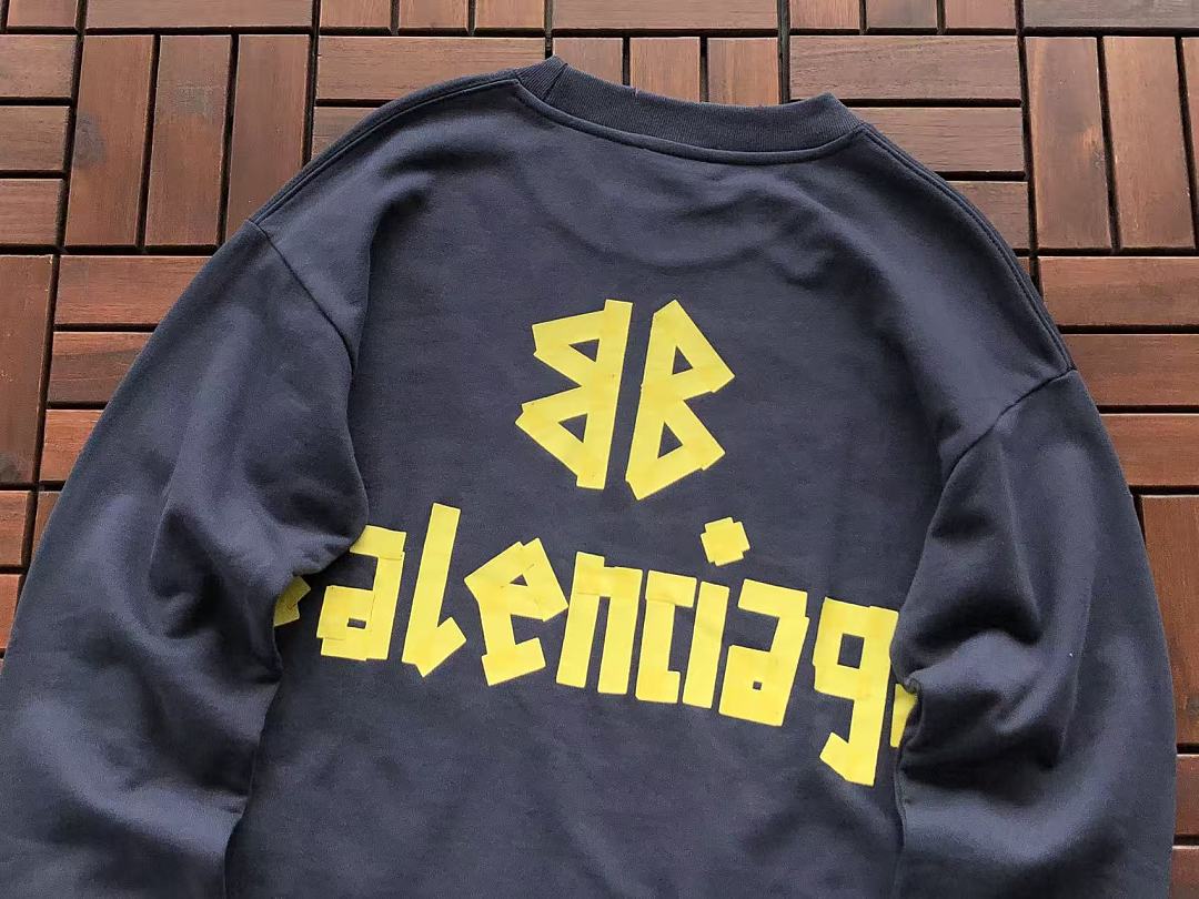 B🔥L🔥🔥🔥IA🔥A SWEATER