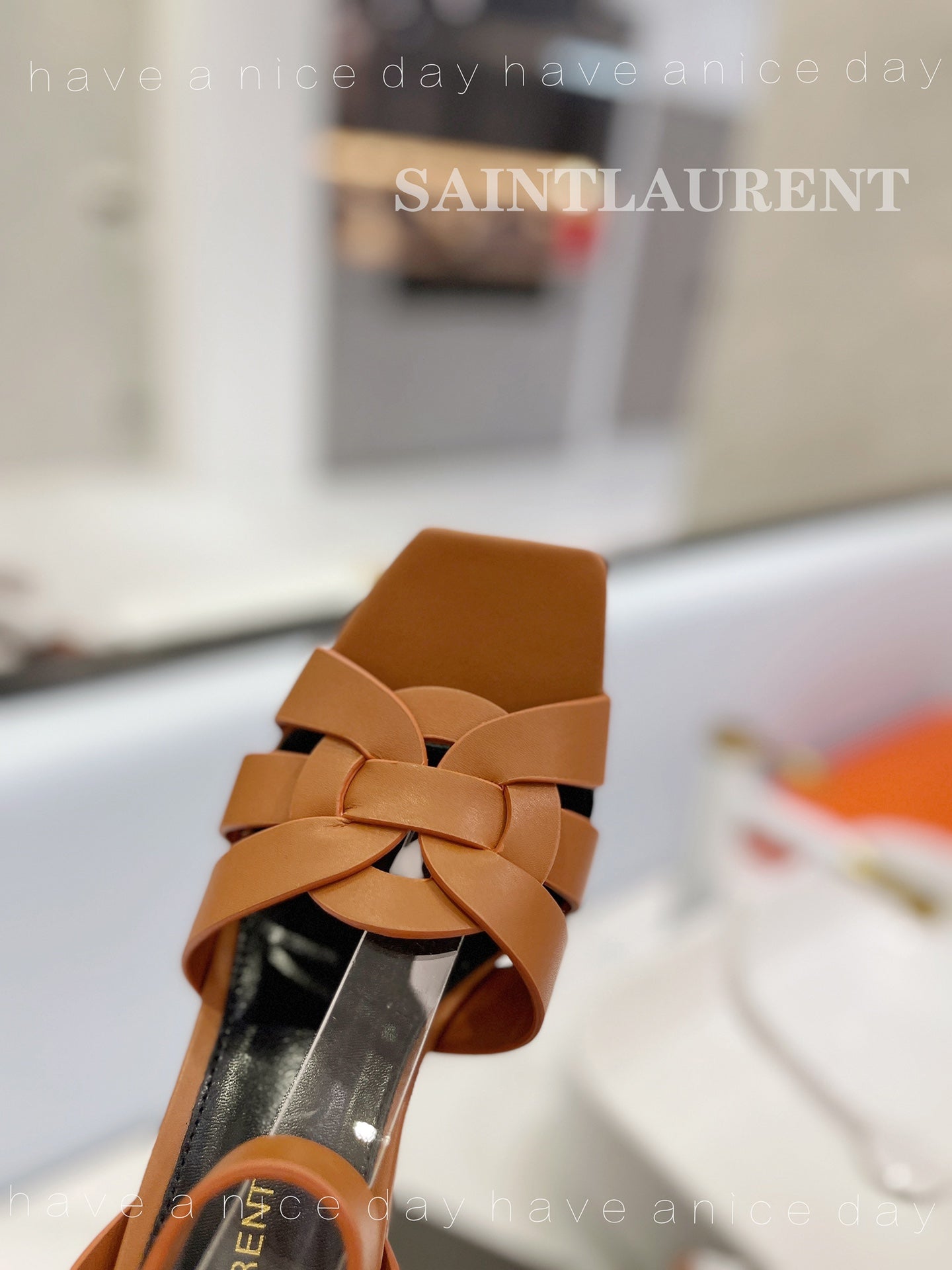 Saint Laurent