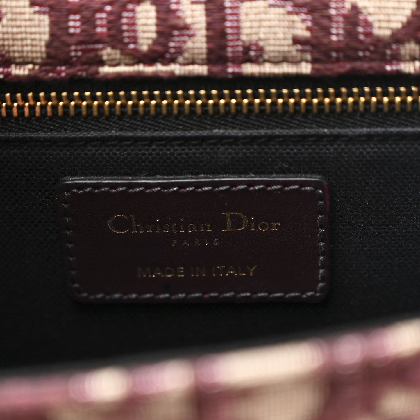 DIOR