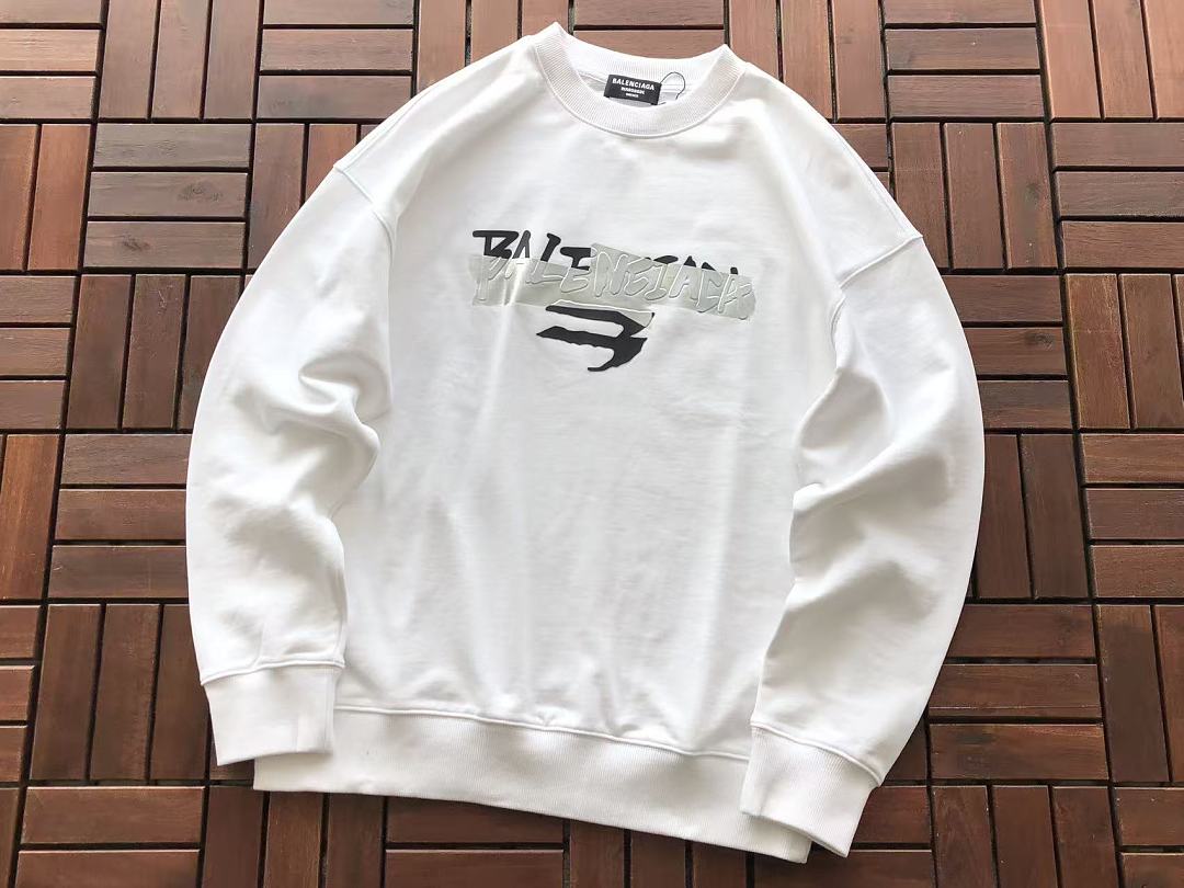 B🔥L🔥🔥🔥IA🔥A SWEATER