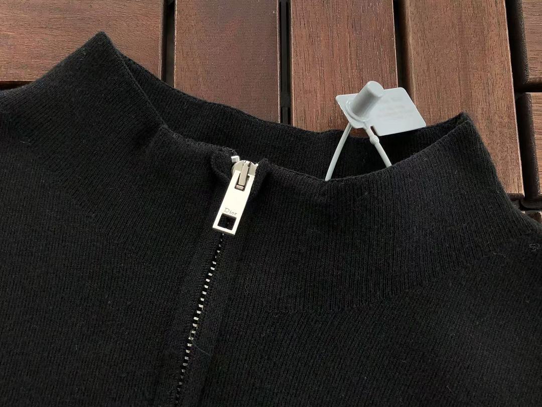 D🔥O🔥 SWEATER
