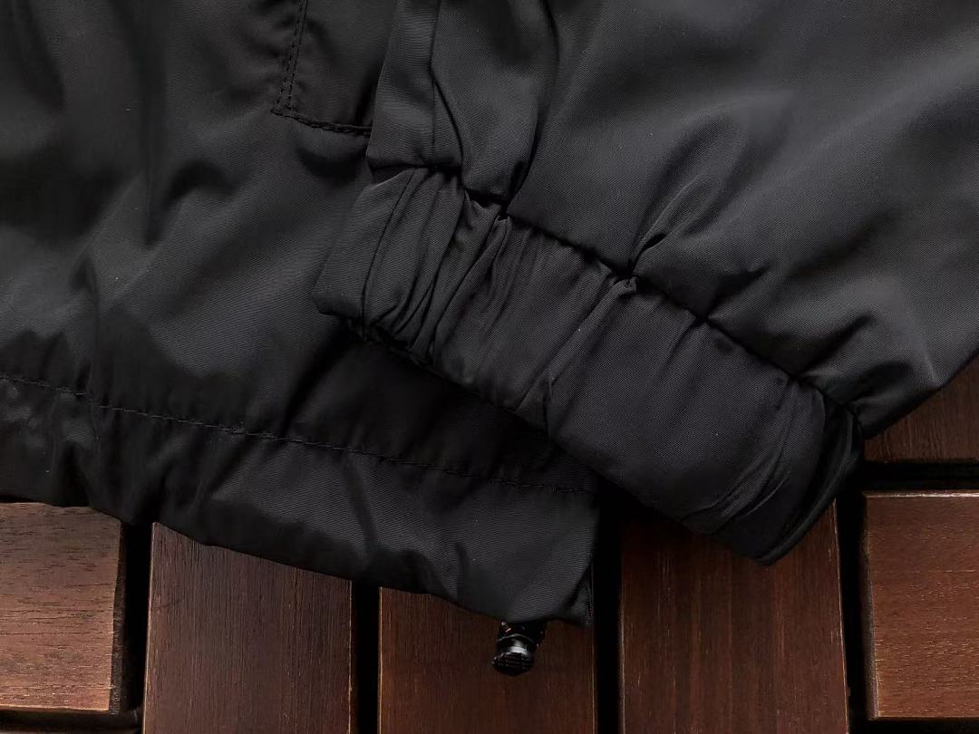 B🔥RB🔥RRY JACKET