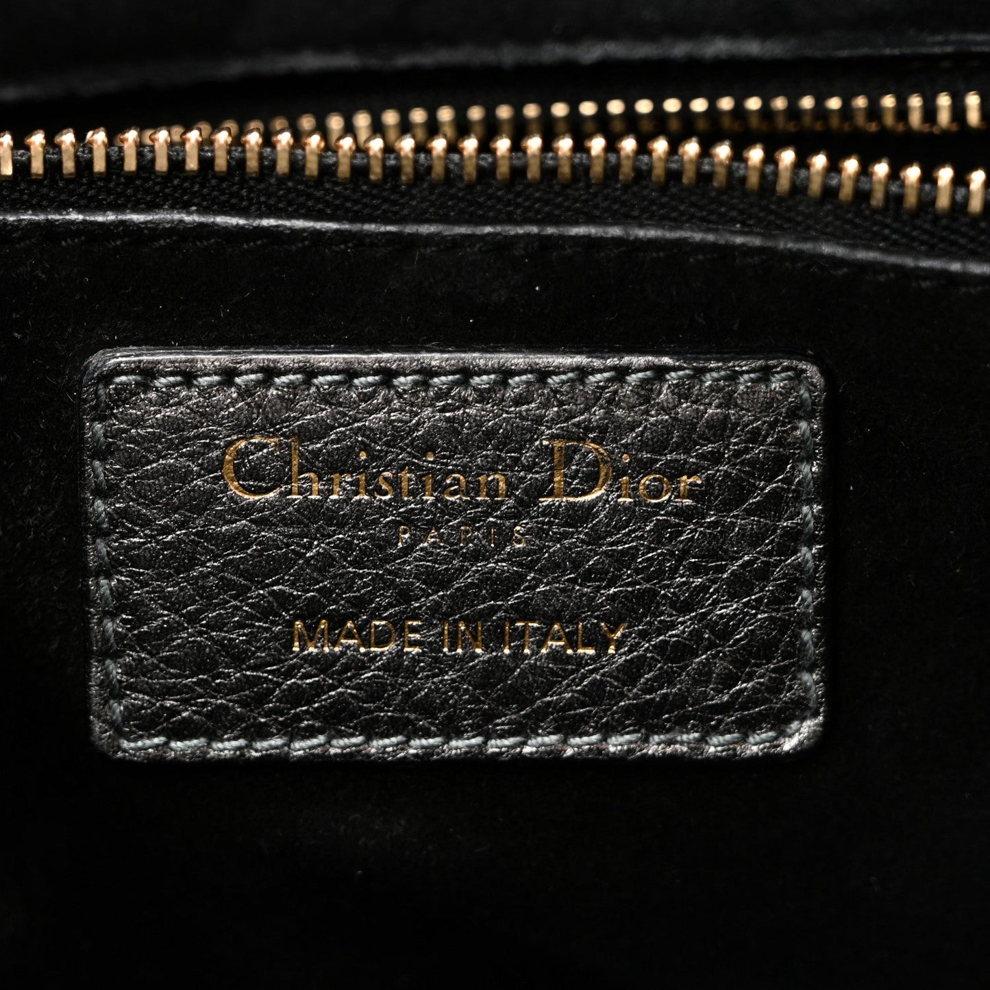 DIOR
