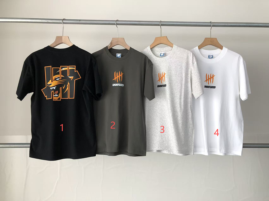 UNDEFEATED T-SHIRT